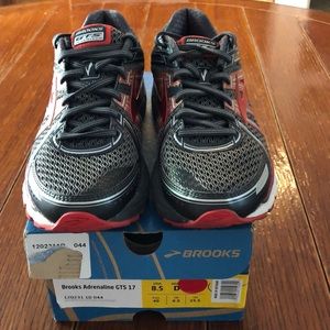 Brooks Adrenaline GTS 17